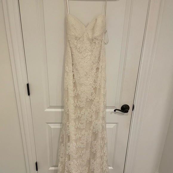 BHLDN/Willowby by Waters Ivory Wedding Dress - Picture 4 of 9